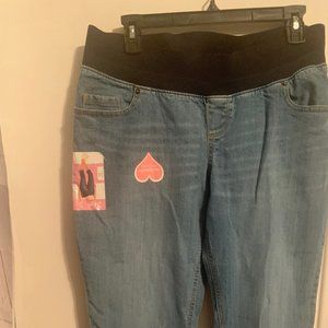 - NWT MATERNITY CAPRI JEANS SZ 8/10